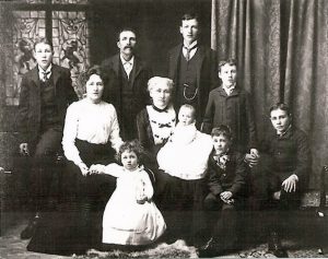 MacDonald Family ca